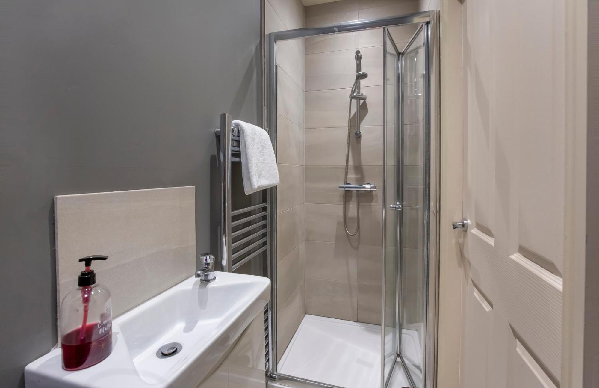 Patrick'S Pool- 4 Bedroom,4 Bathroom, Most Central Luxury Townhouse! York Exterior photo